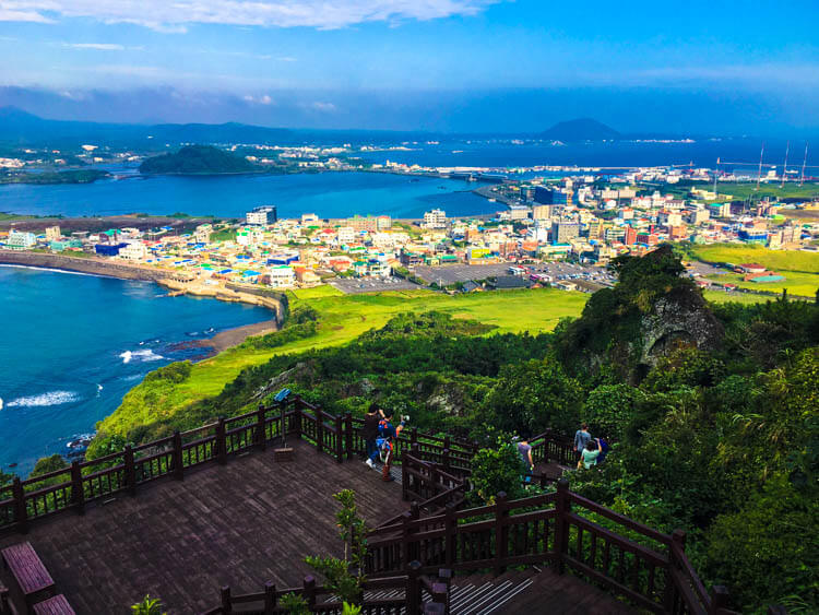 Discover the Best Tourist Attractions on Jeju Island