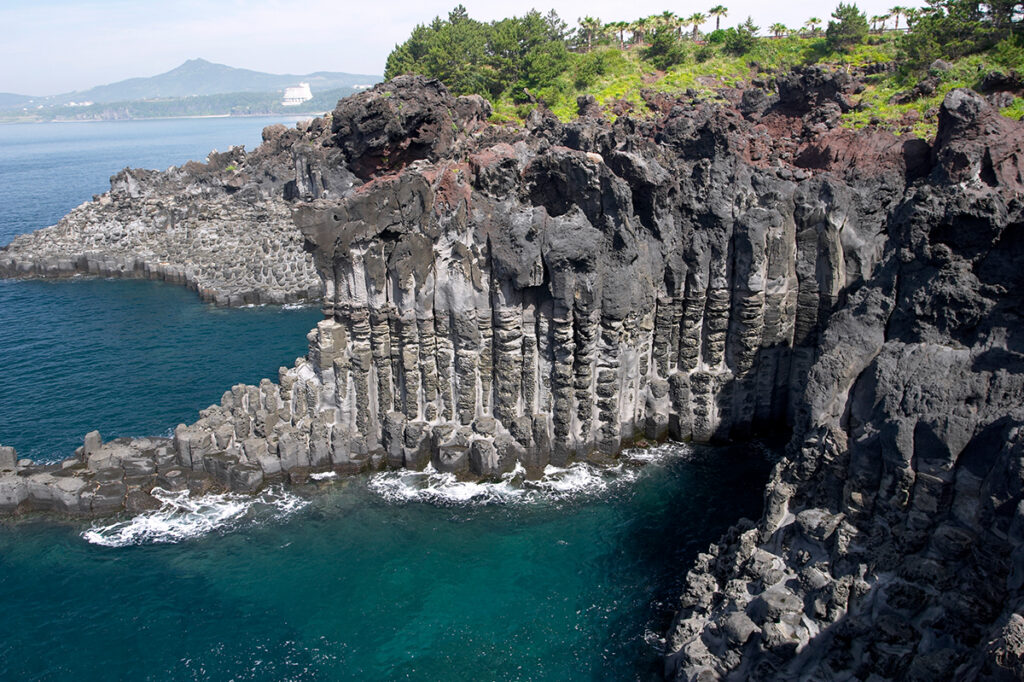 Discovering the Beauty of Jeju on a Day Trip